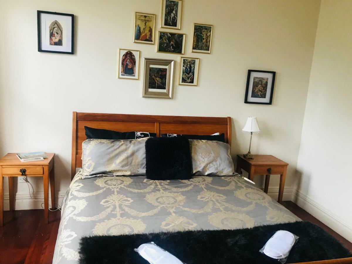 Prodigal Daughter Gourmet Lodge Martinborough Esterno foto
